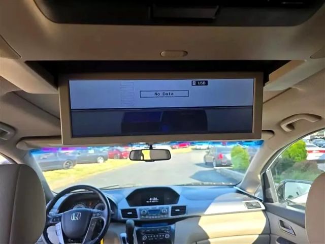 2013 Honda Odyssey - Image 11