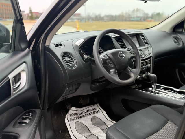2017 Nissan Pathfinder - Image 18