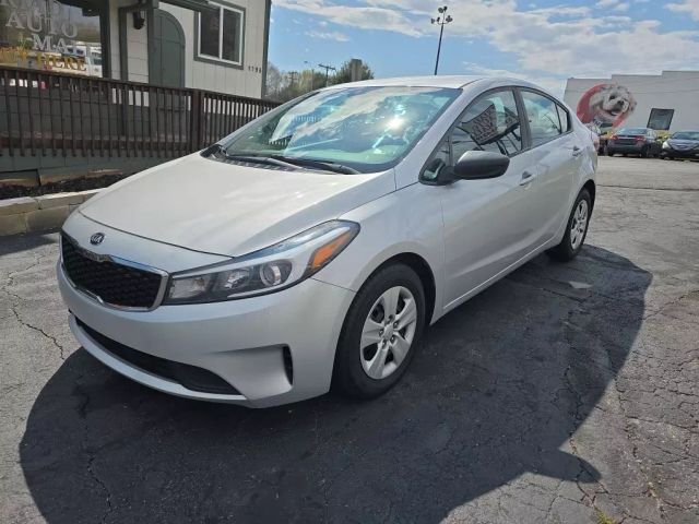 2017 Kia Forte - Image 1