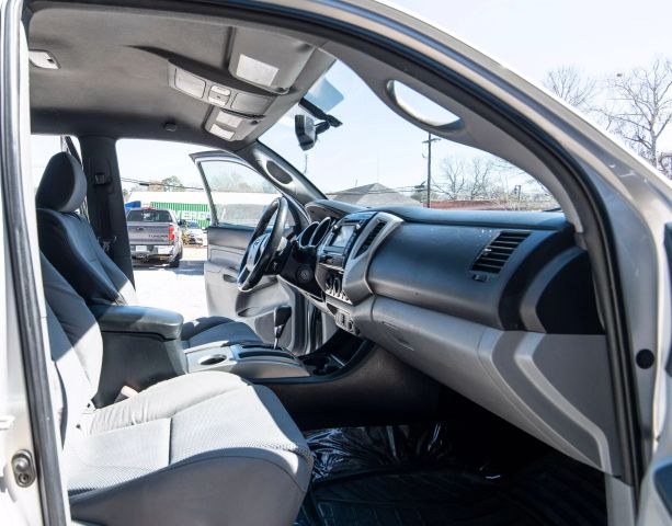 2013 TOYOTA TACOMA DOUBLE CAB PICKUP SILVER AUTOMATIC - Auto Masters of Carolinas