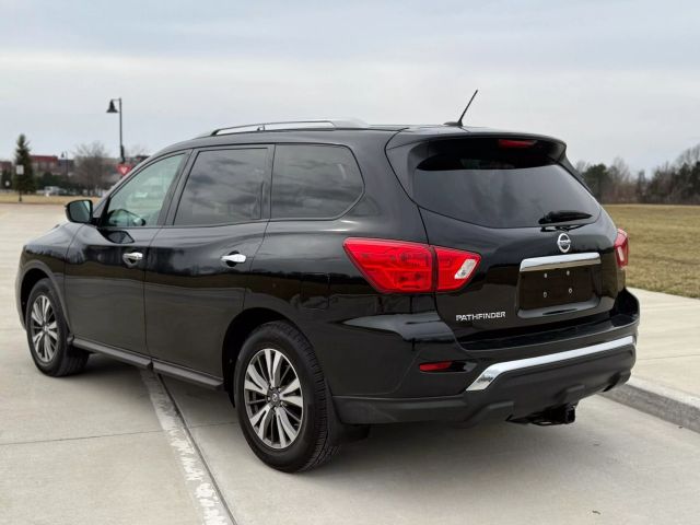 2017 Nissan Pathfinder - Image 5