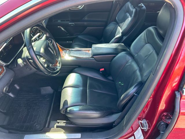 2018 Lincoln Continental - Image 15