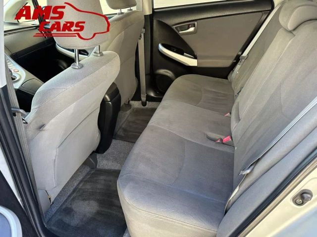 2012 Toyota Prius - Image 12
