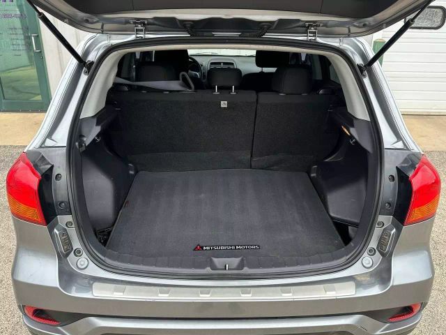 2019 Mitsubishi Outlander Sport - Image 17