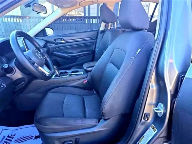 2020 Nissan Altima - Image 12