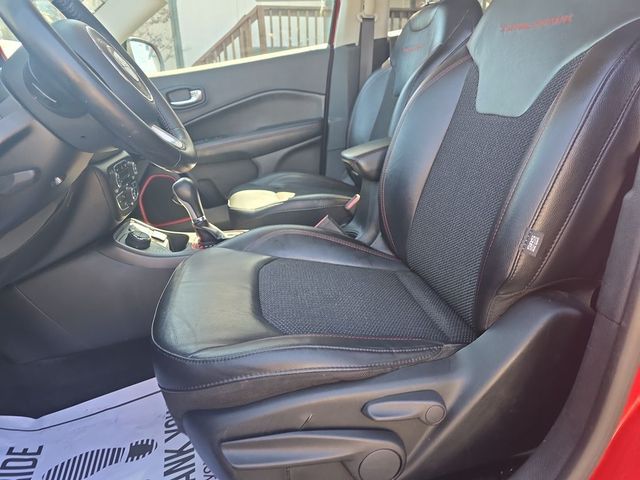 2019 Jeep Compass - Image 12