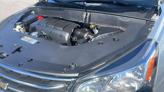 2017 Chevrolet Traverse - Image 22