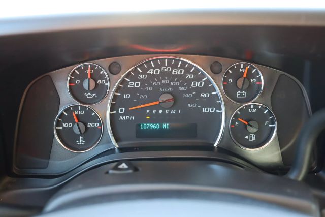 2019 Chevrolet Express 2500 Cargo - Image 13