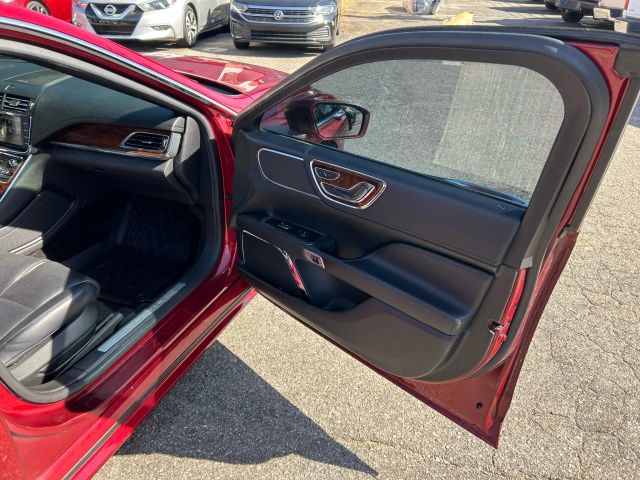 2018 Lincoln Continental - Image 18