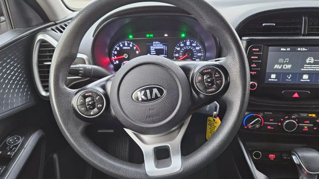 2020 Kia Soul - Image 26