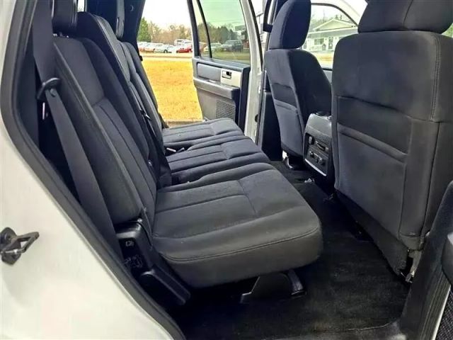 2017 Ford Expedition - Image 18