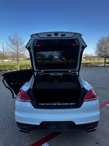 2014 Porsche Panamera - Image 11