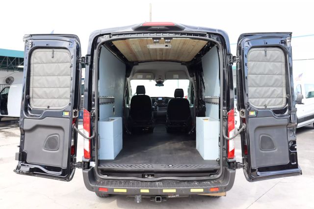 2022 Ford Transit 250 Cargo Van - Image 4