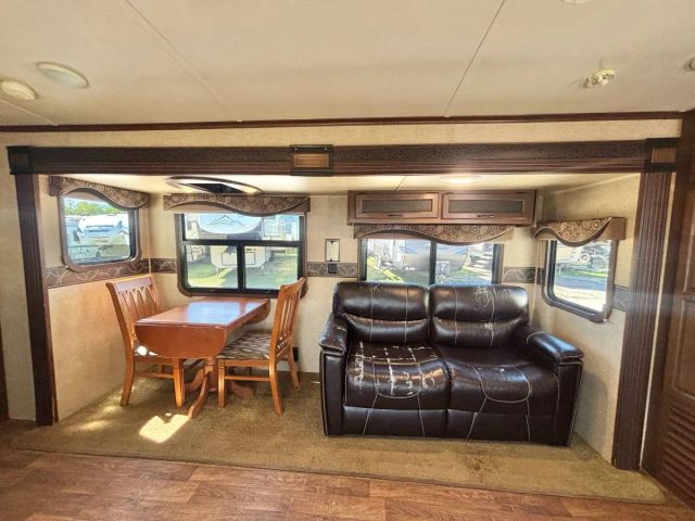 2015 Jayco Eagle - Image 5