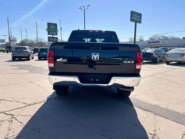 2017 RAM 1500 CREW CAB PICKUP V6, FLEX FUEL, 3.6 LITER SLT PICKUP 4D 5 1/2 FT