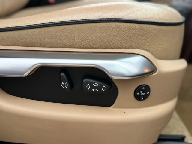 2009 Land Rover Range Rover - Image 33