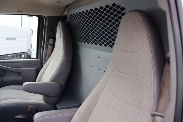 2019 Chevrolet Express 2500 Cargo - Image 8