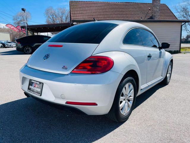 2014 Volkswagen Beetle - Image 7