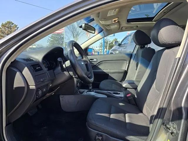 2012 Ford Fusion - Image 6