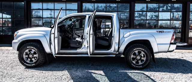 2013 TOYOTA TACOMA DOUBLE CAB PICKUP SILVER AUTOMATIC - Auto Masters of Carolinas