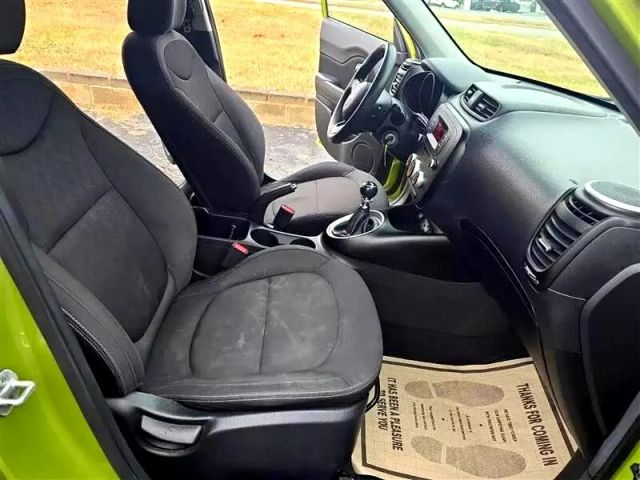 2015 Kia Soul - Image 15