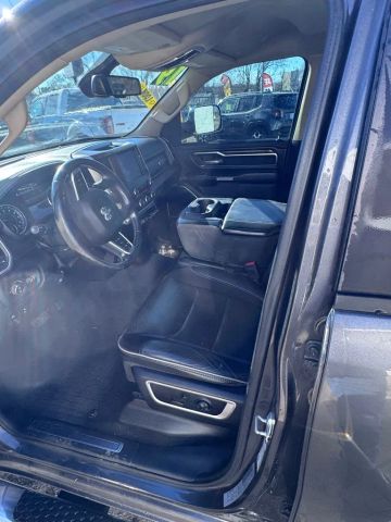 2019 Ram 1500 Crew Cab Laramie Pickup 4d 6 1/3 Ft - Image 10