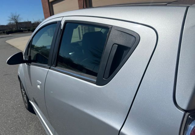 2016 Chevrolet Spark Ev - Image 27