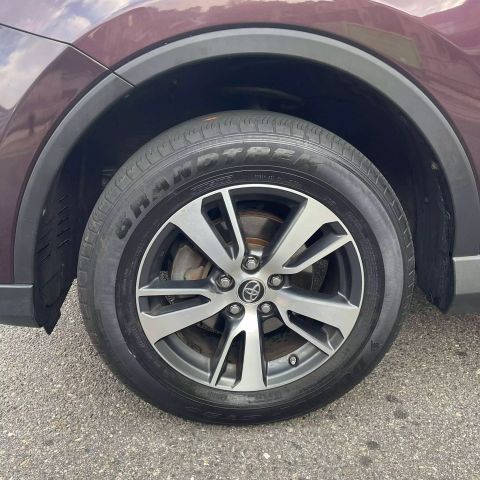 2018 Toyota Rav4 Xle Sport Utility 4d - Image 23
