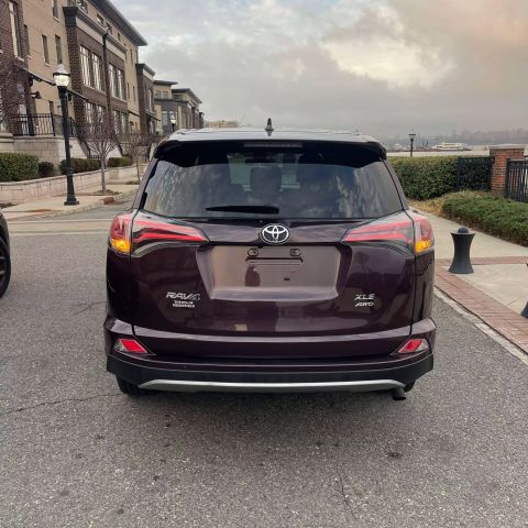 2018 Toyota Rav4 Xle Sport Utility 4d - Image 6