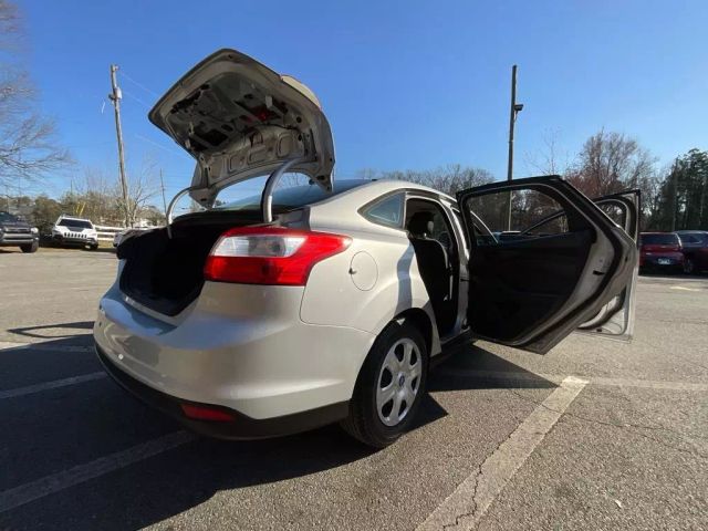 2012 FORD FOCUS SEDAN SILVER AUTOMATIC - Peach State Motors