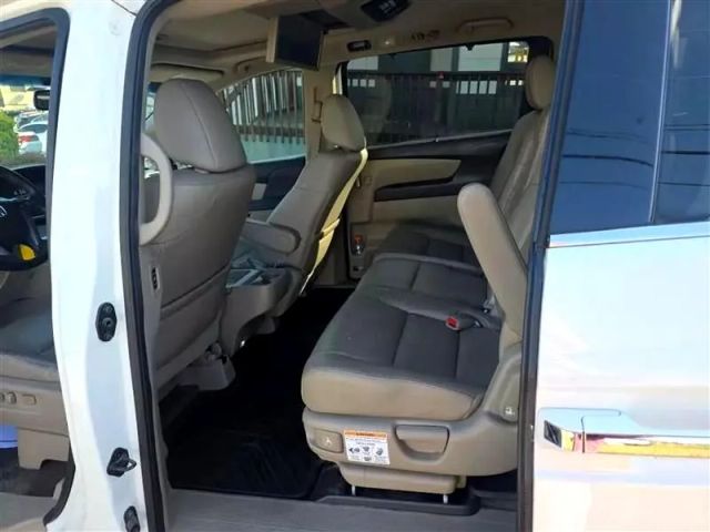 2013 Honda Odyssey - Image 19