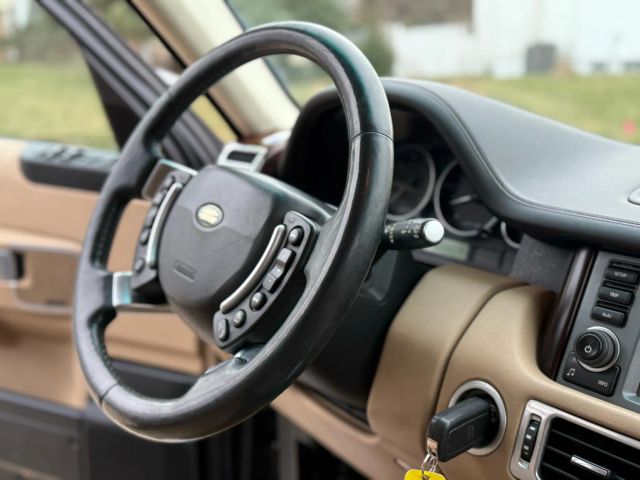 2009 Land Rover Range Rover - Image 30