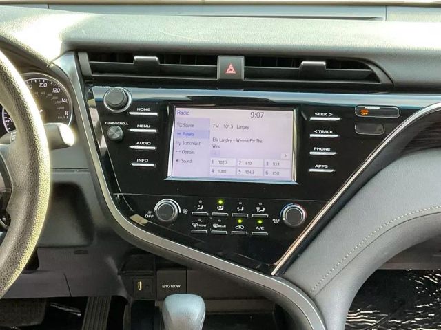 2018 TOYOTA CAMRY SEDAN WHITE AUTOMATIC - Peach State Motors
