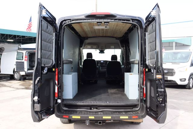 2022 Ford Transit 250 Cargo Van - Image 3