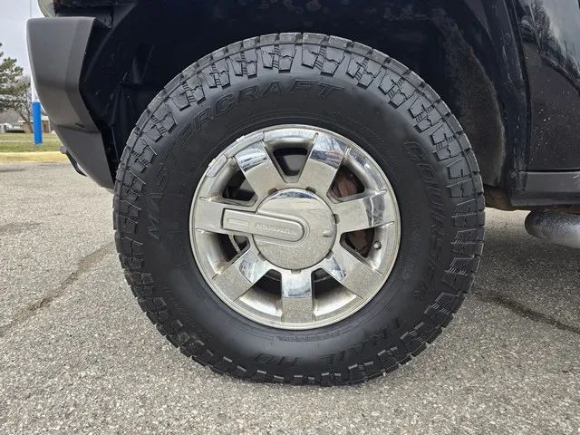 2009 Hummer H3 - Image 9