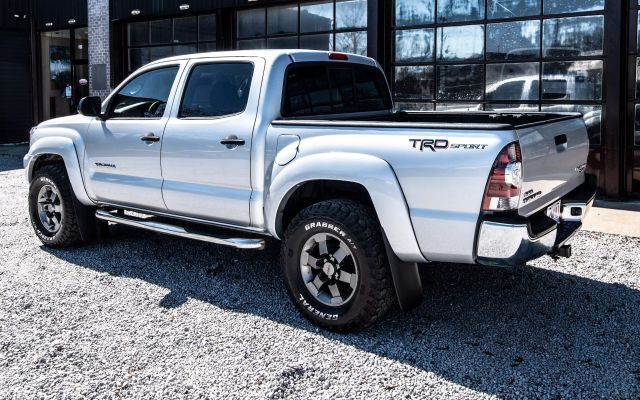 2013 TOYOTA TACOMA DOUBLE CAB PICKUP SILVER AUTOMATIC - Auto Masters of Carolinas