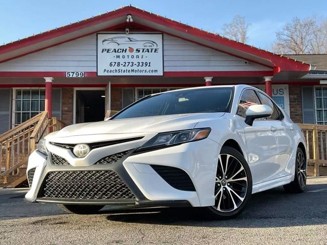 2018 TOYOTA CAMRY SEDAN WHITE AUTOMATIC - Peach State Motors