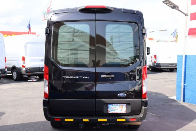 2022 Ford Transit 250 Cargo Van - Image 16