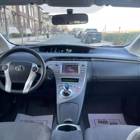 2015 Toyota Prius One Hatchback 4d - Image 14