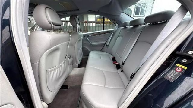 2004 Mercedes-benz C-class - Image 12