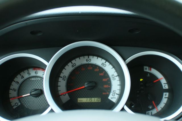 2015 Toyota Tacoma Access Cab - Image 20