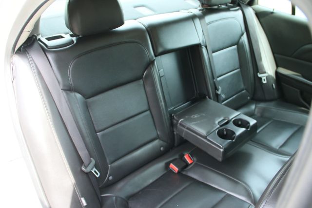 2013 Chevrolet Malibu - Image 22