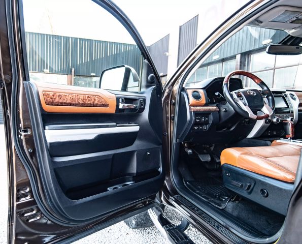 2018 TOYOTA TUNDRA CREWMAX PICKUP BROWN AUTOMATIC - Auto Masters of Carolinas
