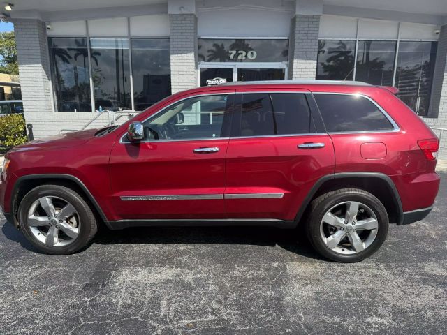 2013 Jeep Grand Cherokee - Image 9