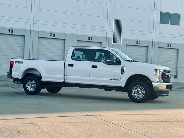 2019 Ford F250 Super Duty Crew Cab - Image 3