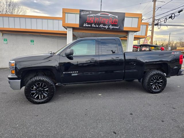 2014 Chevrolet Silverado 1500 Double Cab Z71 Lt Pickup 4d 6 1/2 Ft - Image 1