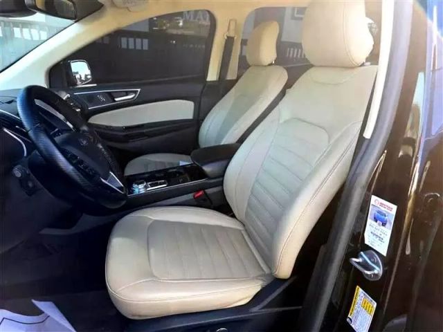 2019 Ford Edge - Image 12