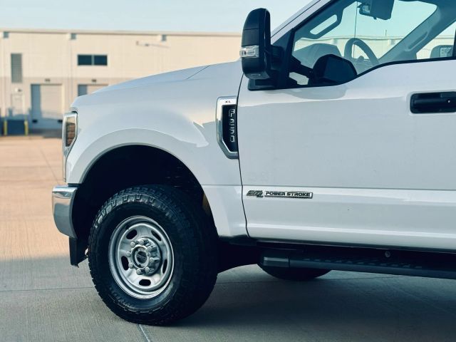 2019 Ford F250 Super Duty Crew Cab - Image 8