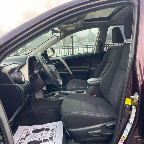 2018 Toyota Rav4 Xle Sport Utility 4d - Image 9