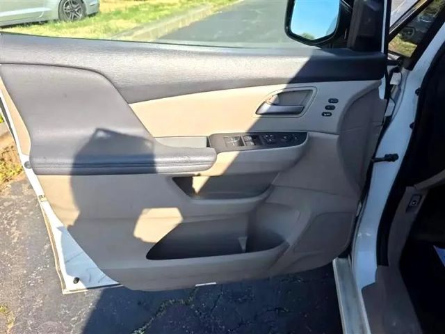 2013 Honda Odyssey - Image 9